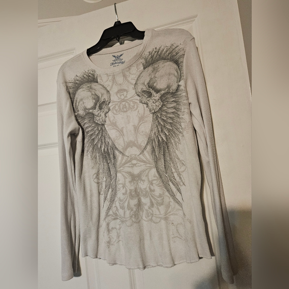 Faded Glory Gray Long Sleeve Tee with Skull and Wing Design